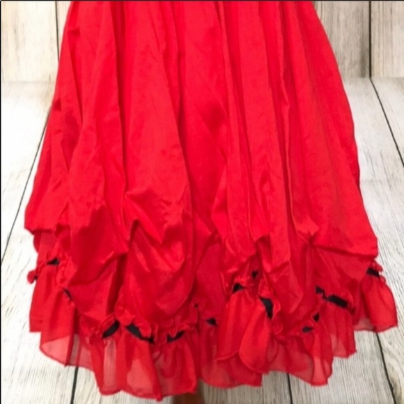 One Shoulder Dress with Black Ribbon detail - Picture 6 of 7